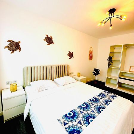 Amos Apartment-Ultracentral-Free Parking คลูจ-นาโปกา ภายนอก รูปภาพ