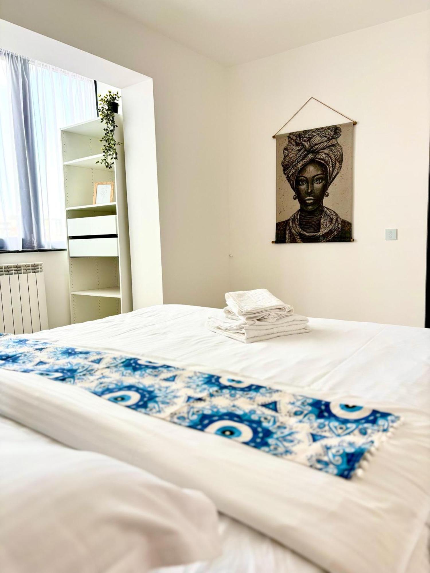 Amos Apartment-Ultracentral-Free Parking คลูจ-นาโปกา ภายนอก รูปภาพ