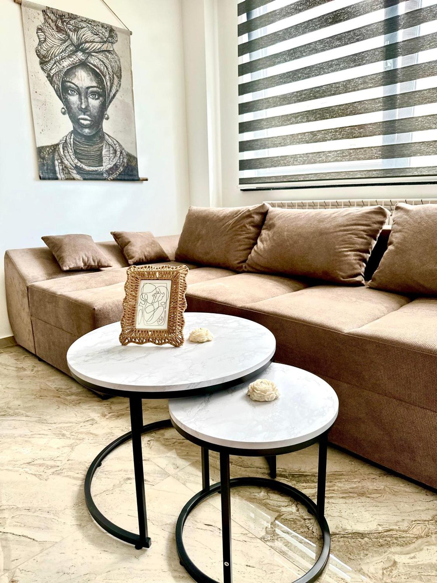 Amos Apartment-Ultracentral-Free Parking คลูจ-นาโปกา ภายนอก รูปภาพ